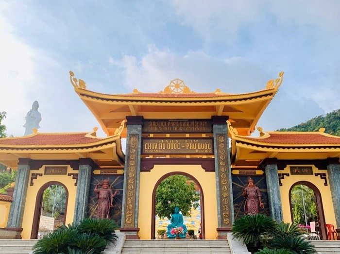 Cổng Chùa Hộ Quốc Phú Quốc – Thiền Viện Trúc Lâm Phú Quốc